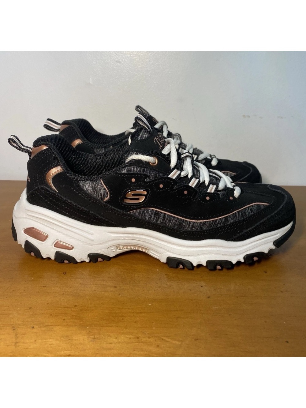 Skechers D'Lites Women’s 8 11936 Shoes Black Pink Leather Walking Shoes Sneakers